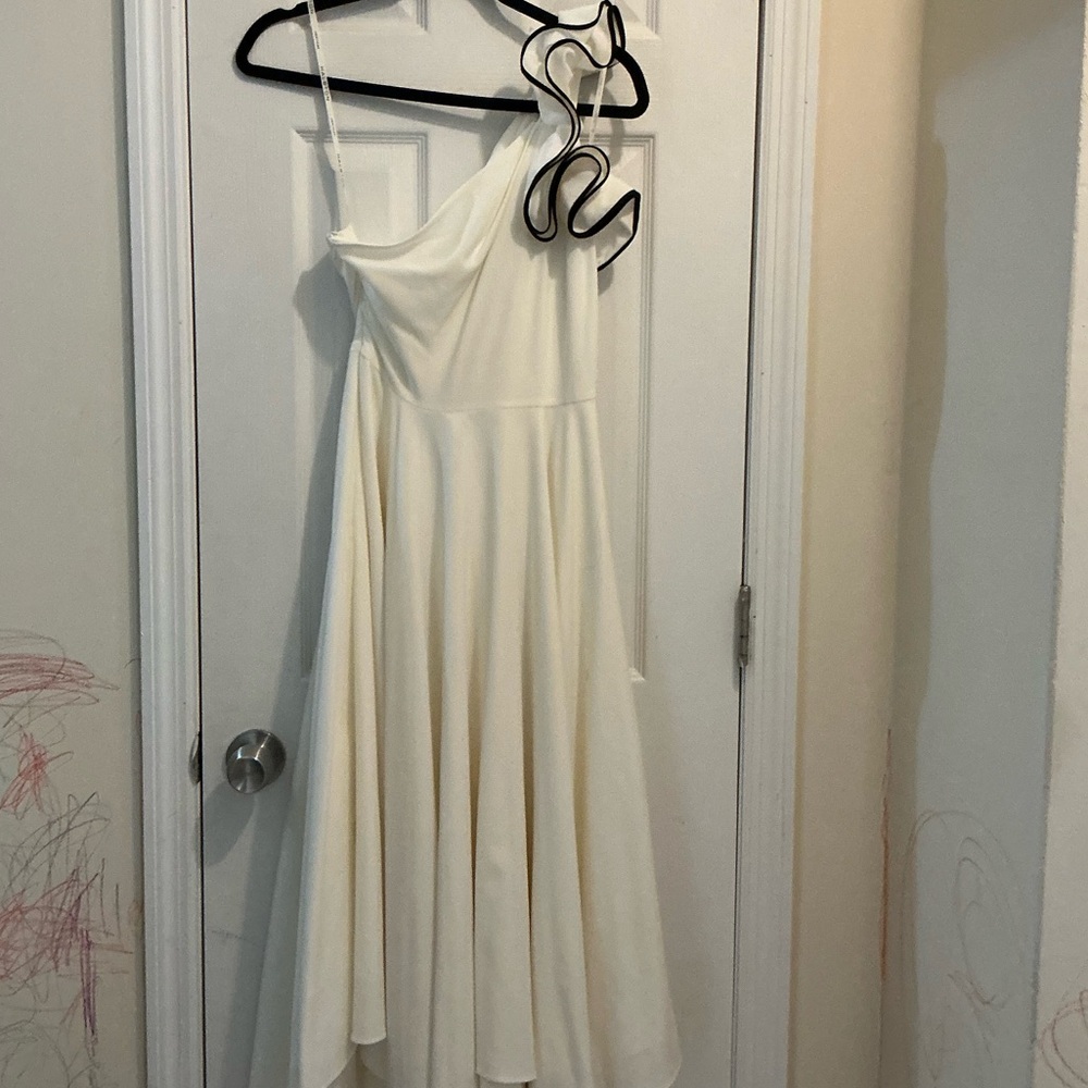 Elegant Cream One-Shoulder Dress